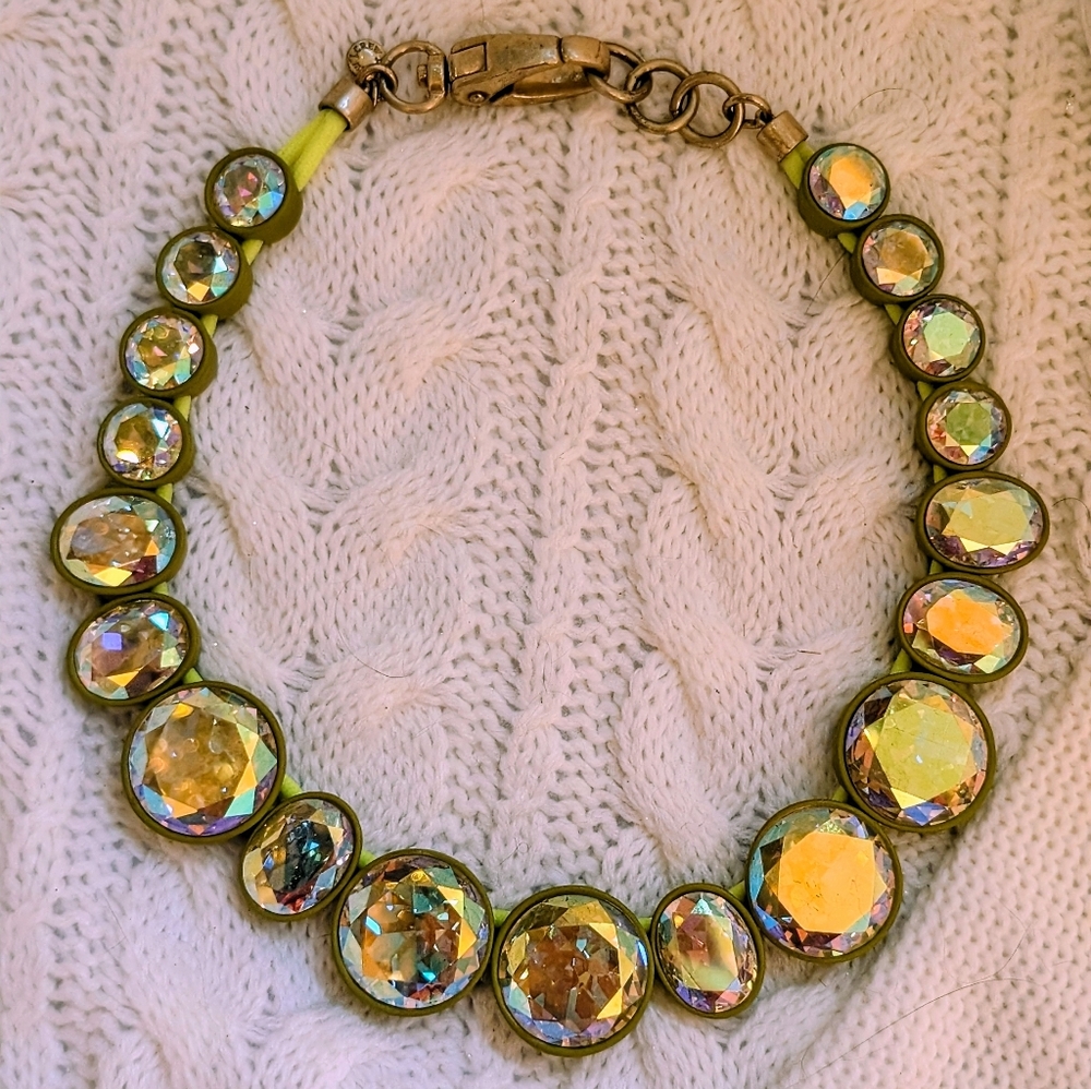 ⭐ RARE! ⭐ Brulee J.Crew Olive  Necklace